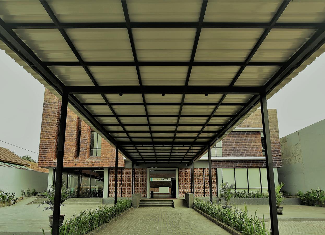 Fitra Hotel Majalengka Luaran gambar